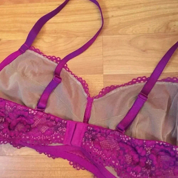 Ambrielle Lace Bra Size  Large - Picture 2 of 3